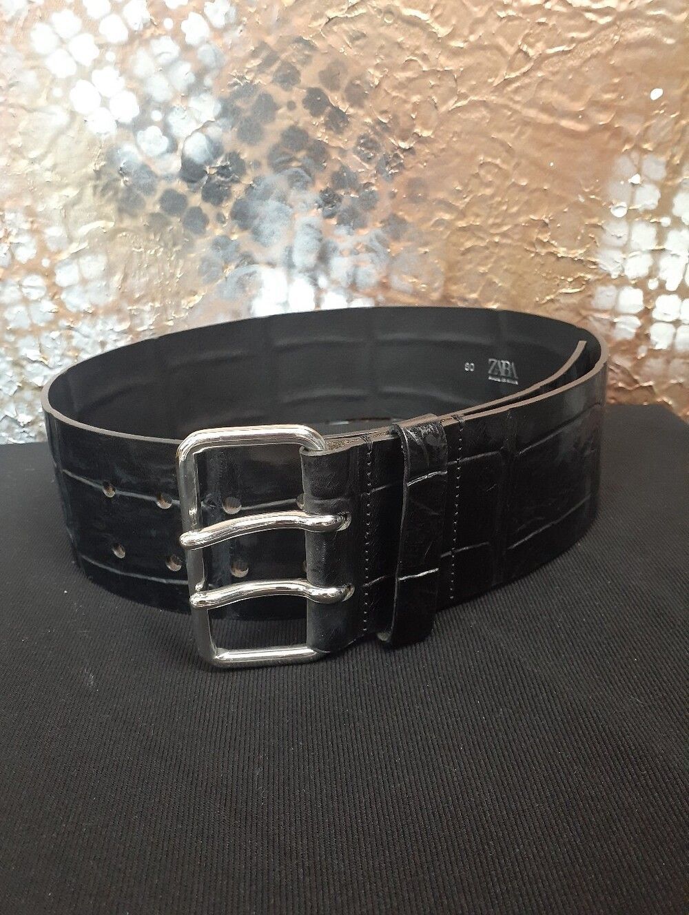 Zara Black Croc-Embossed Wide Leather Belt with Double-Prong Buckle - Picture 9 of 16